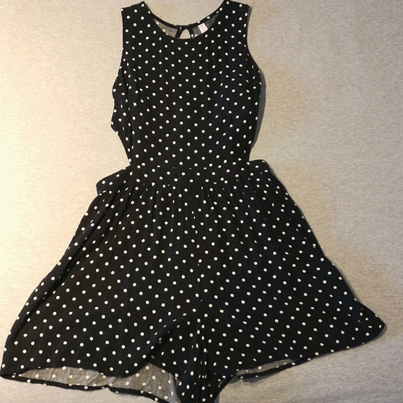 Romper with hip cut outs - Picture 2 of 2